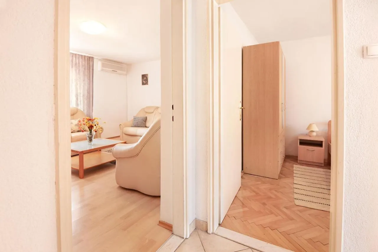 Apartments Milica Kastela