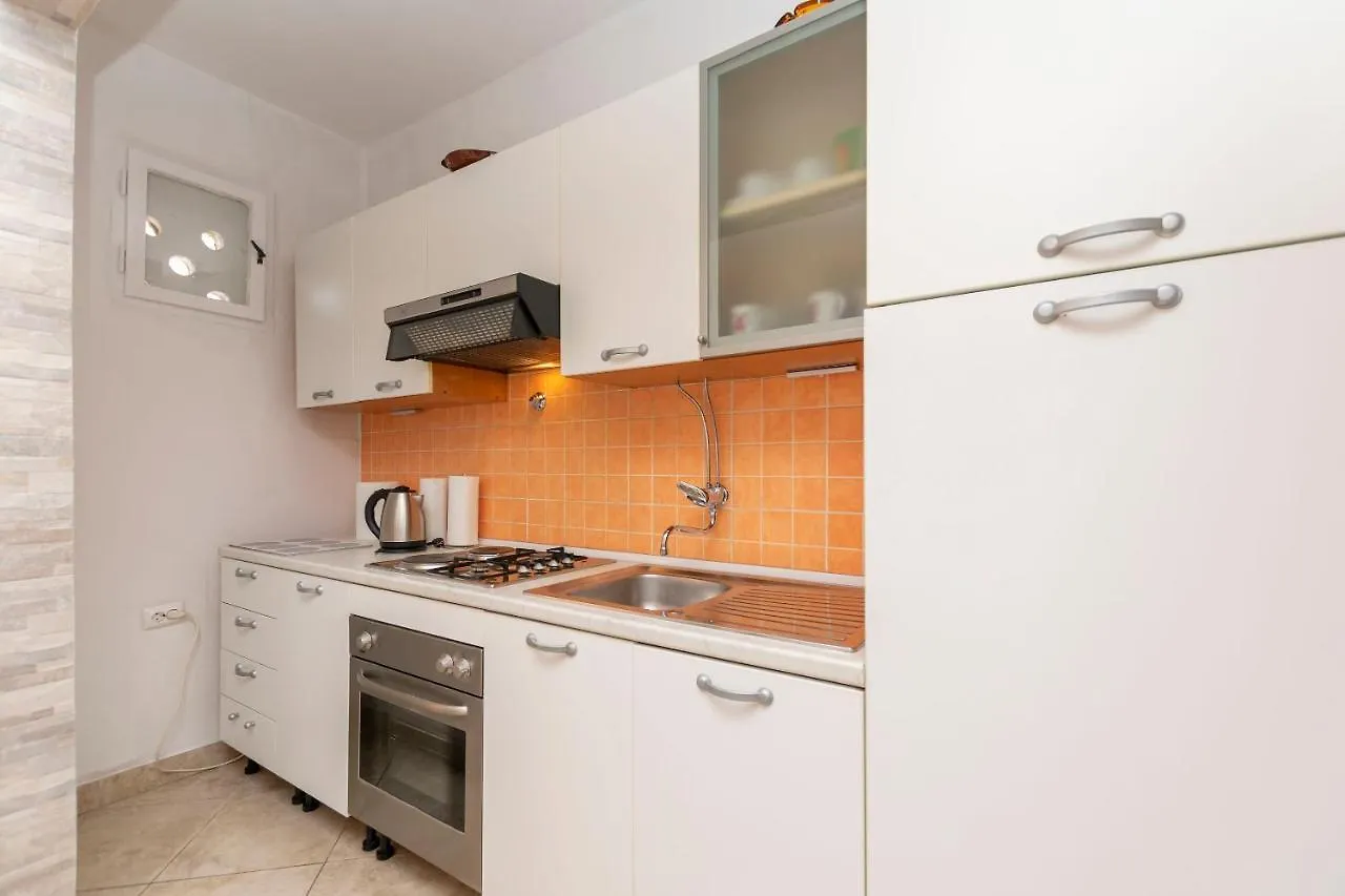 Apartments Milica Kastela Croatia