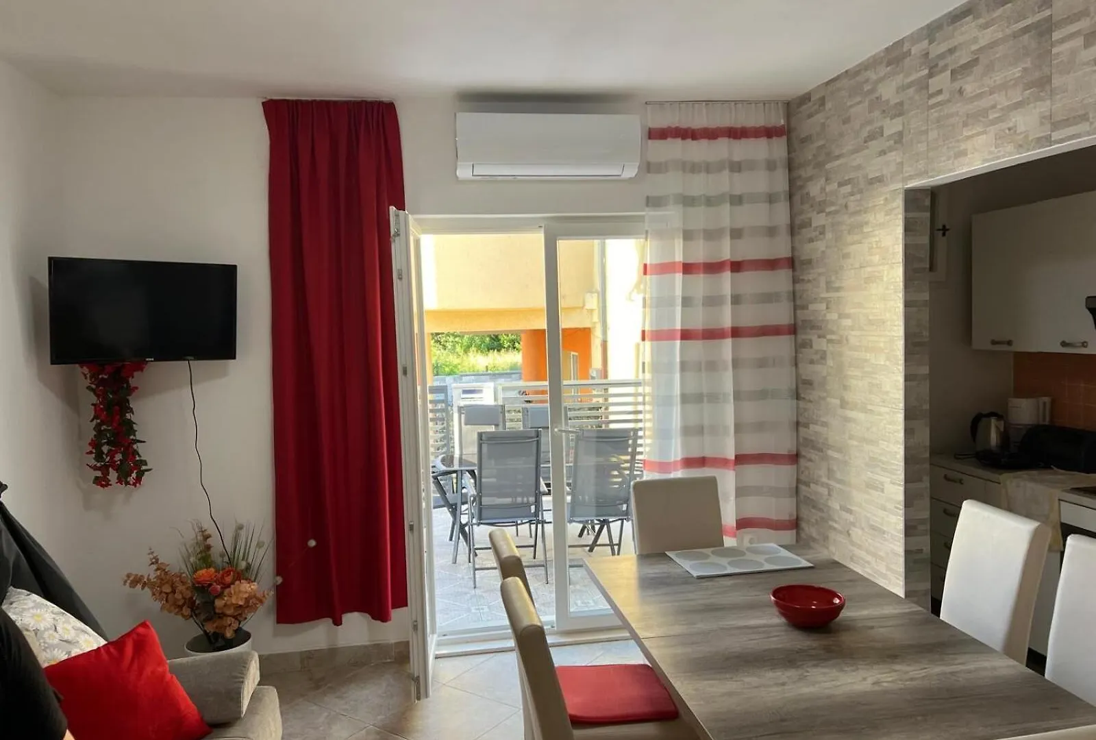 Apartments Milica Kastela Croatia